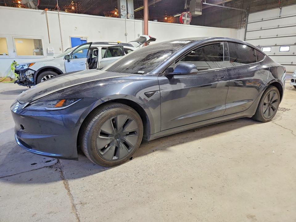 2025 TESLA MODEL 3 - 1