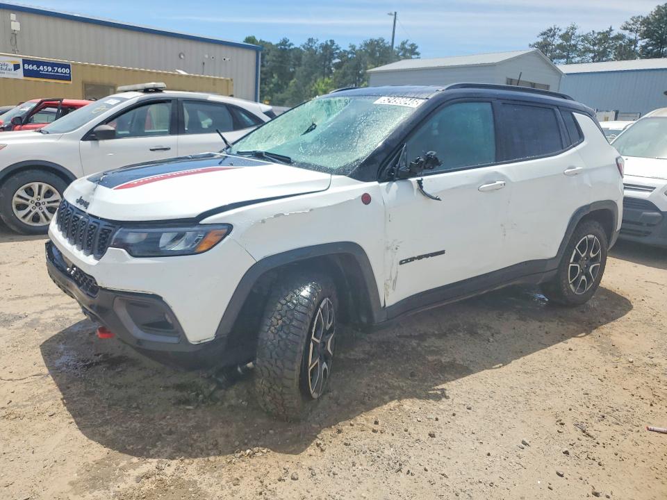 2025 JEEP COMPASS TRAILHAWK - 1