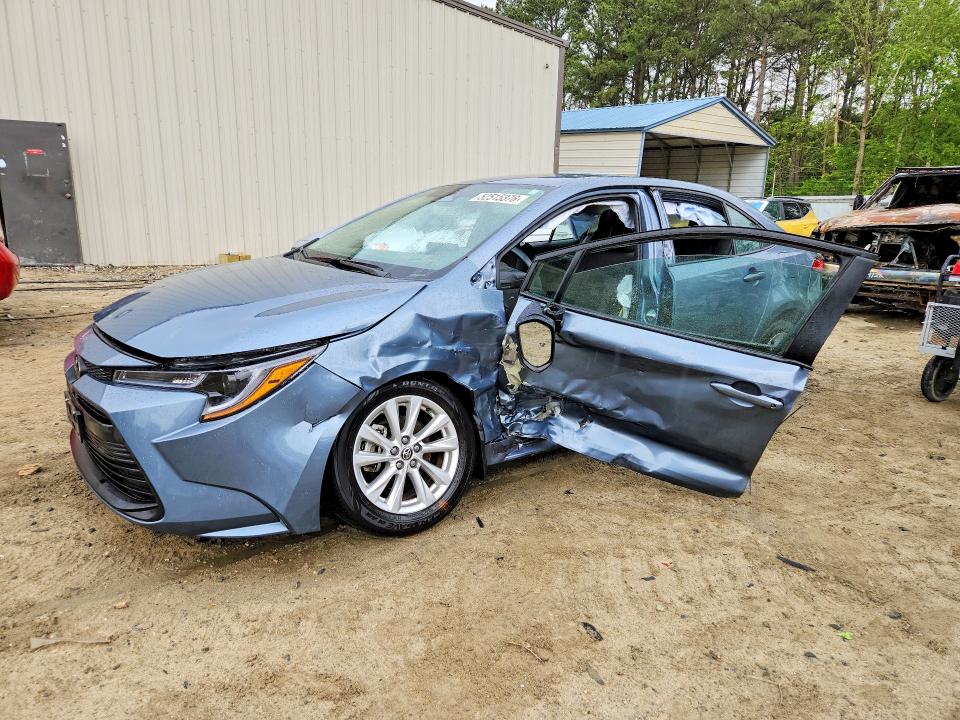 2024 TOYOTA COROLLA LE - 1
