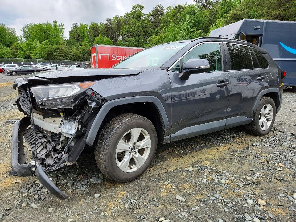 2020 TOYOTA RAV4 XLE - 1