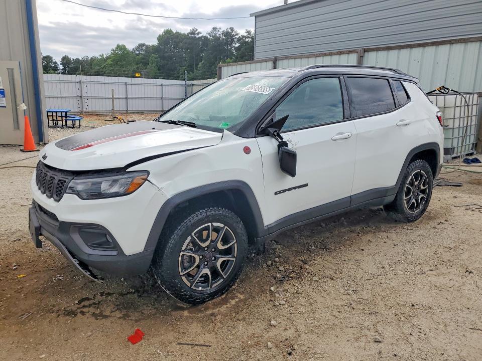 2025 JEEP COMPASS TRAILHAWK - 1