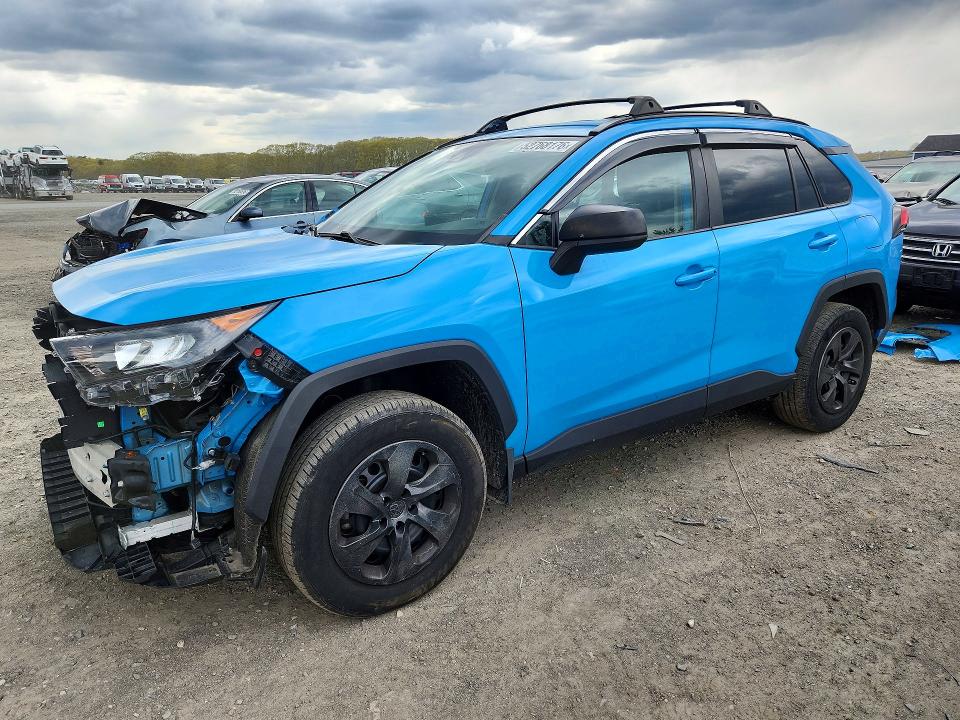 2020 TOYOTA RAV4 LE - 1