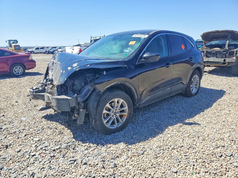 2020 FORD ESCAPE SE - 1