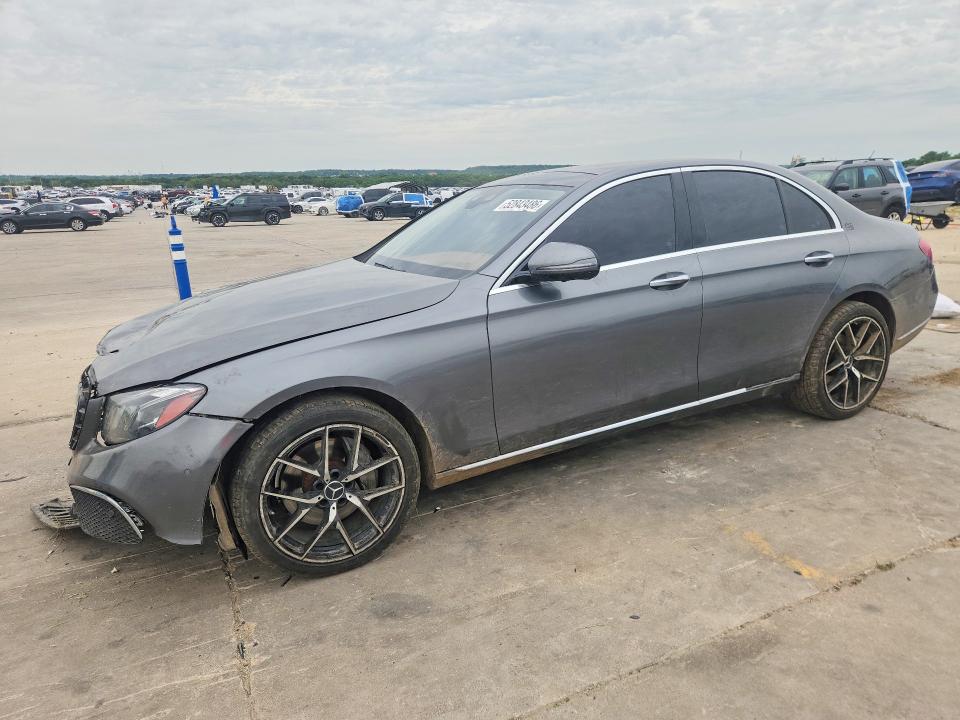 2017 MERCEDES-BENZ E - 1