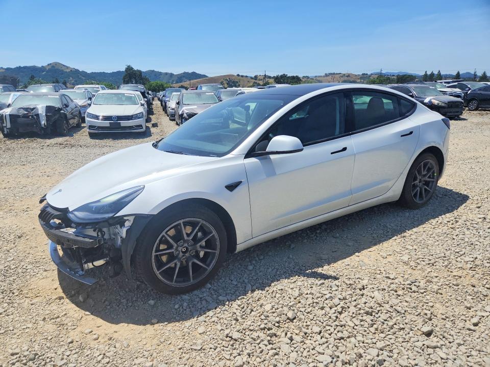 2022 TESLA MODEL 3 - 1