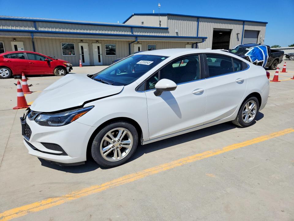 2016 CHEVROLET CRUZE LT - 1