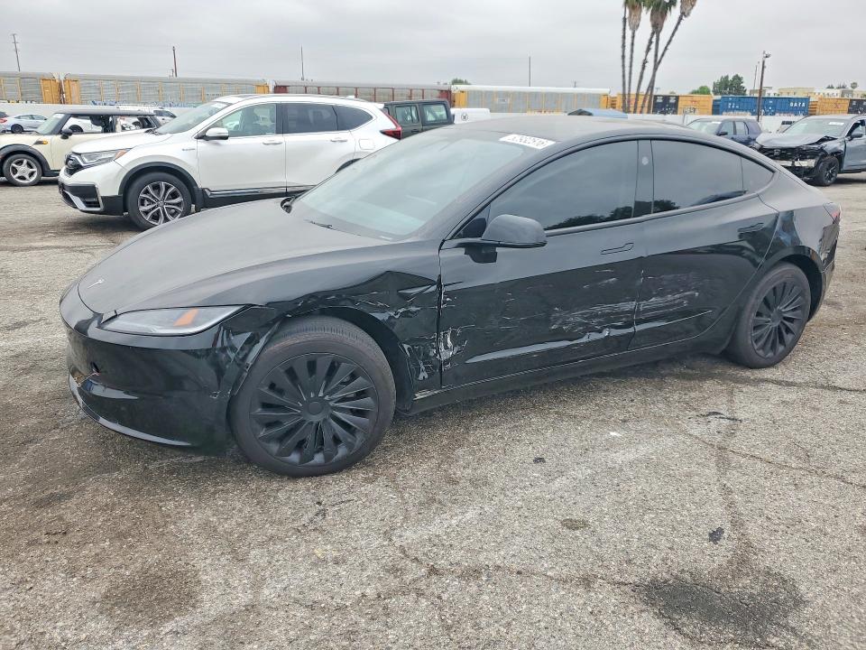 2025 TESLA MODEL 3 - 1