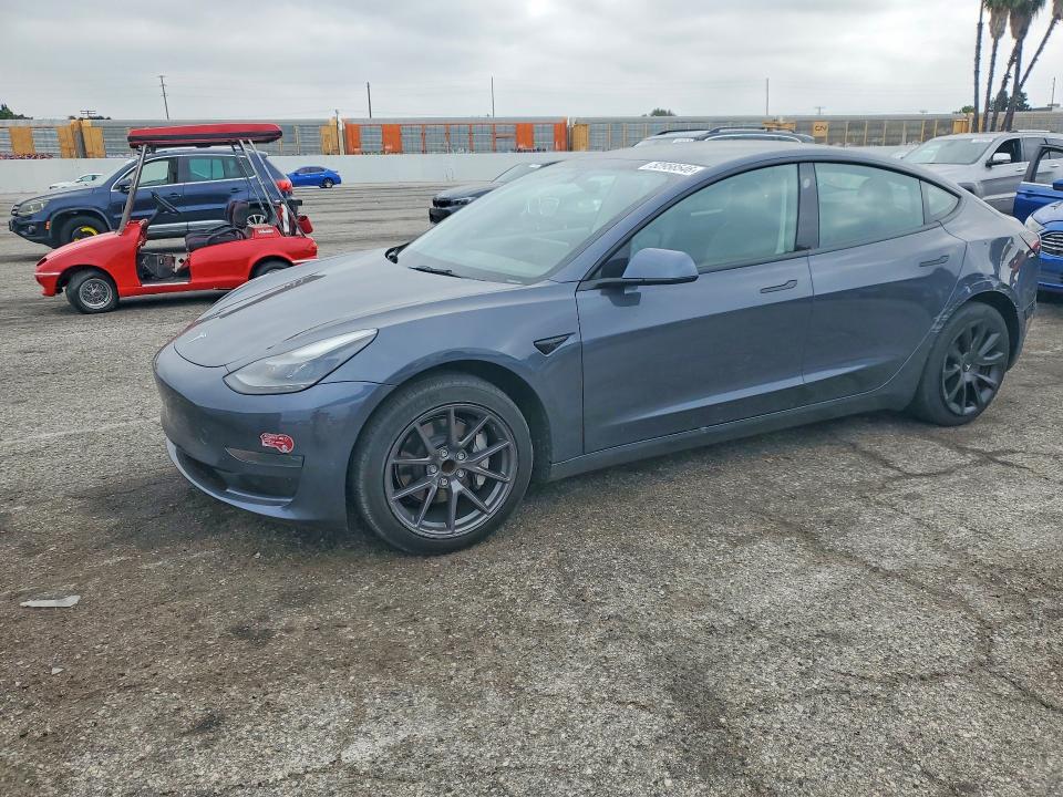 2021 TESLA MODEL 3 - 1