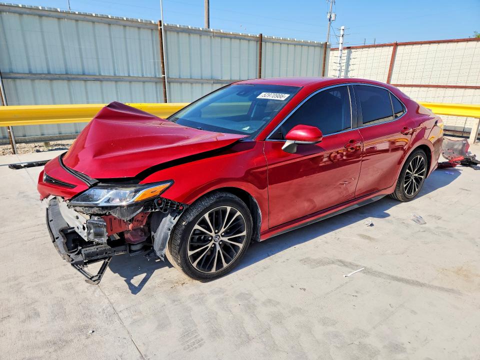 2020 TOYOTA CAMRY SE - 1