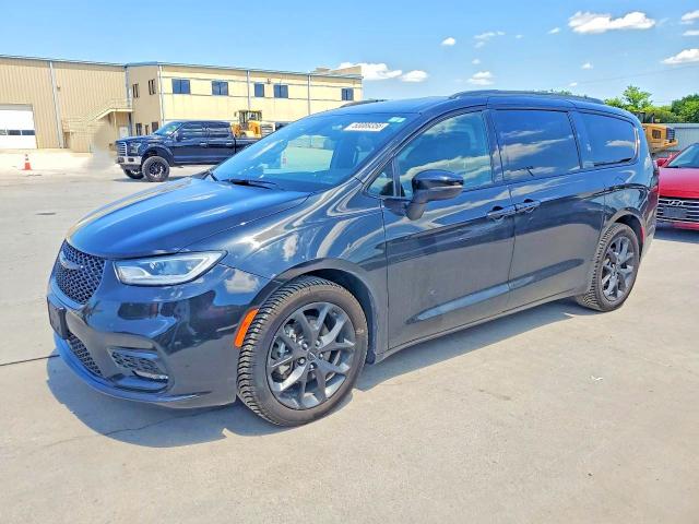 2023 CHRYSLER PACIFICA TOURING L - 1