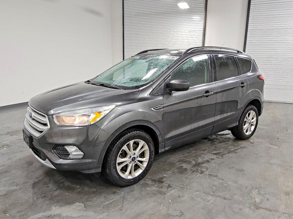 2018 FORD ESCAPE SE - 1