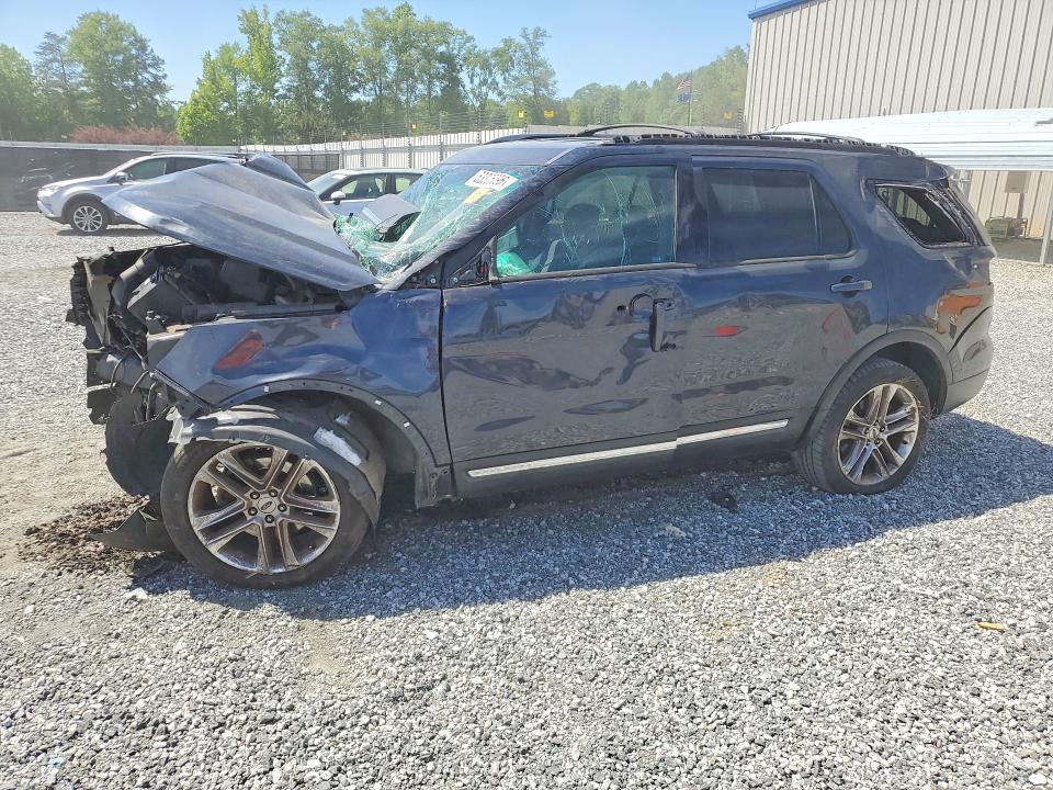 2017 FORD EXPLORER XLT - 1