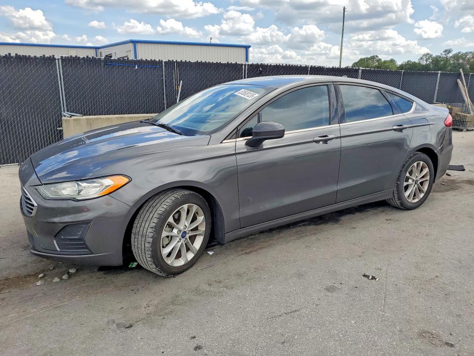 2019 FORD FUSION SE - 1