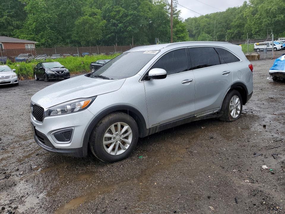 2017 KIA SORENTO LX V6 - 1