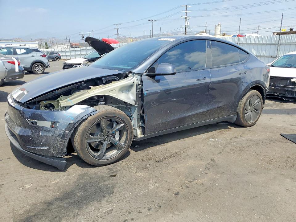 2026 TESLA MODEL Y - 1