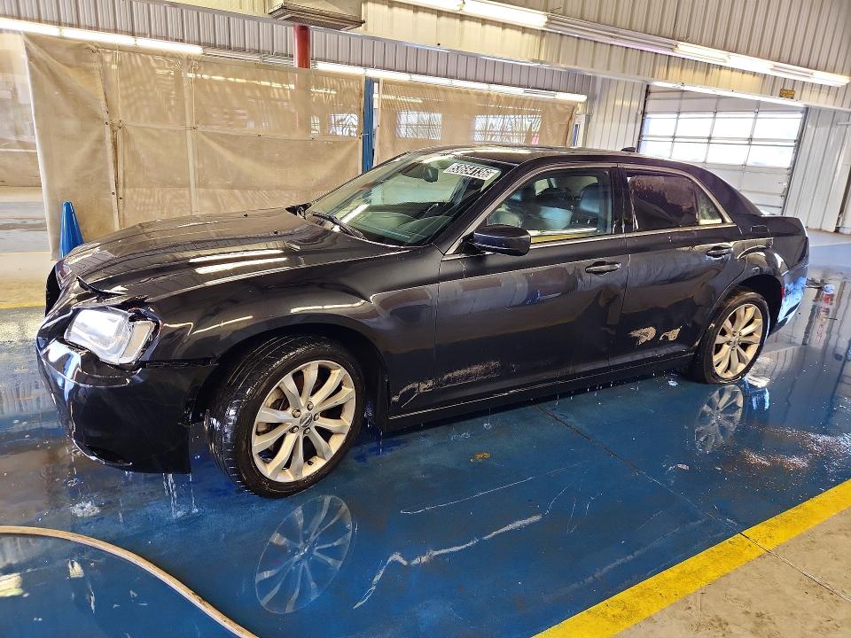 2016 CHRYSLER 300 LIMITED - 1