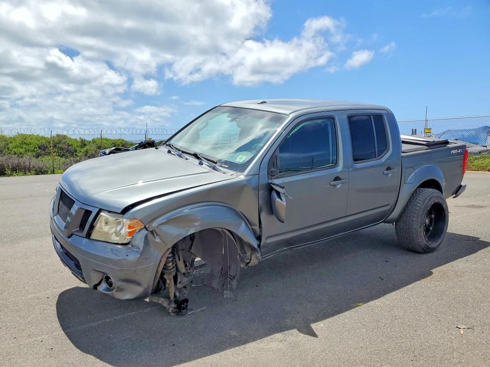 2017 NISSAN FRONTIER PRO-4X - 1