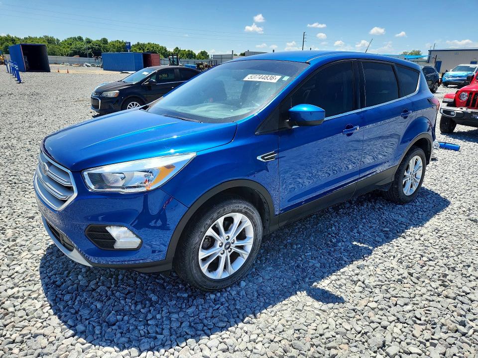 2019 FORD ESCAPE SE - 1