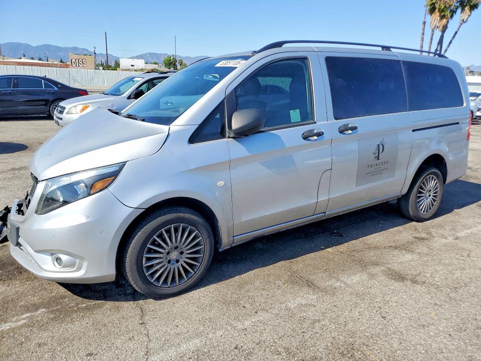 2017 MERCEDES-BENZ METRIS - 1