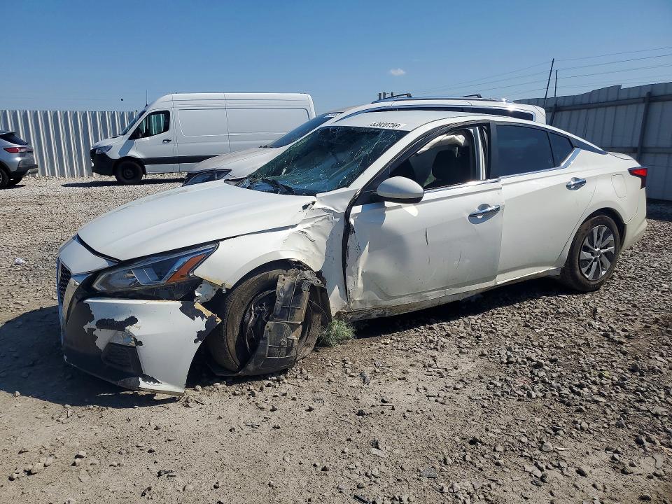 2019 NISSAN ALTIMA S - 1