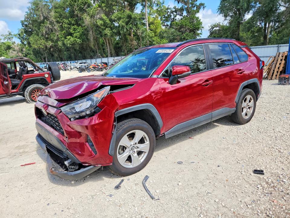 2020 TOYOTA RAV4 XLE - 1