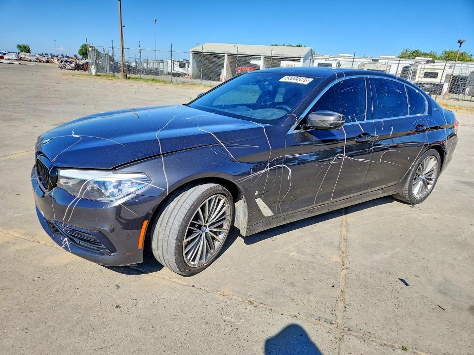 2019 BMW 530E - 1