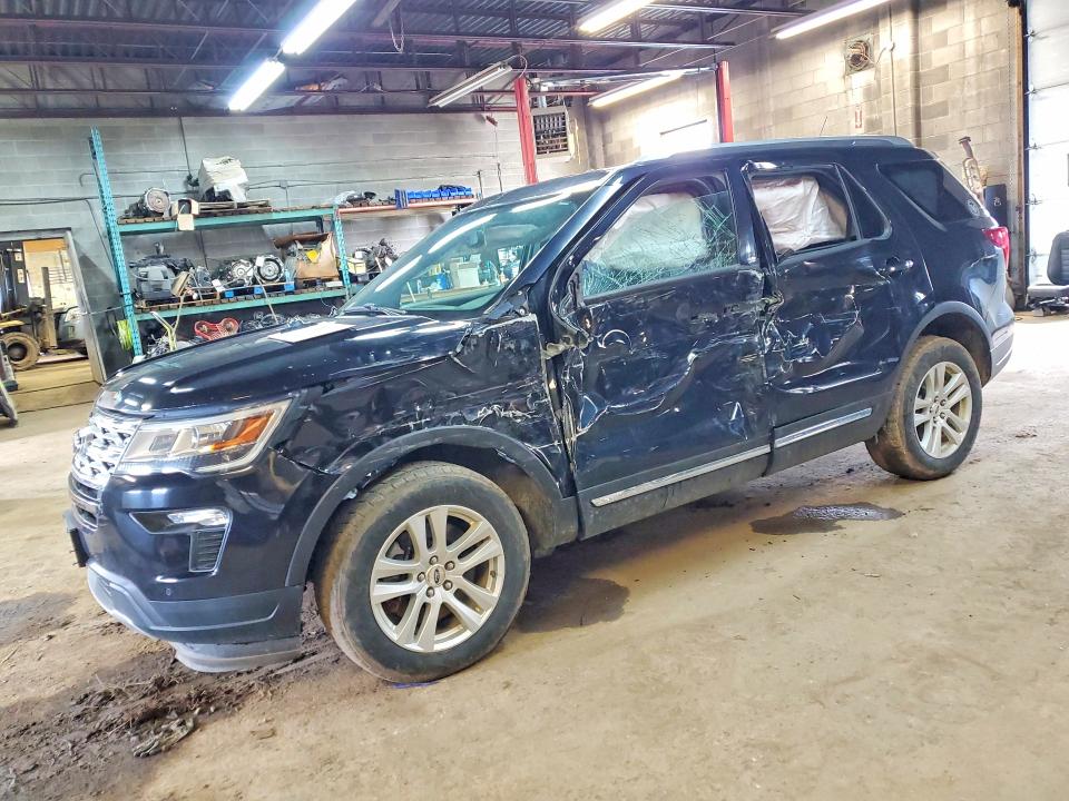 2019 FORD EXPLORER XLT - 1