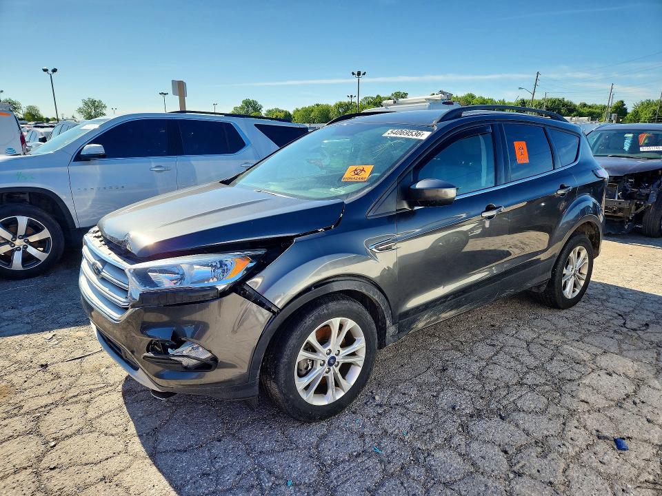 2018 FORD ESCAPE SE - 1