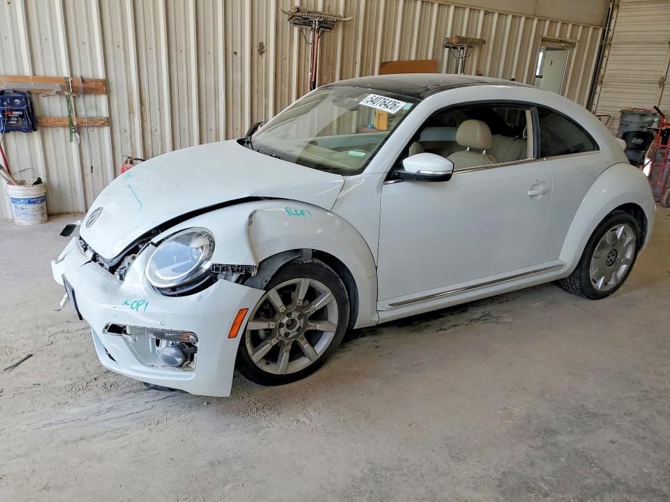 2019 VOLKSWAGEN BEETLE SE - 1