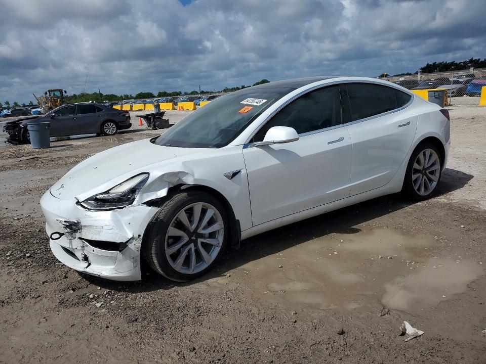 2020 TESLA MODEL 3 - 1
