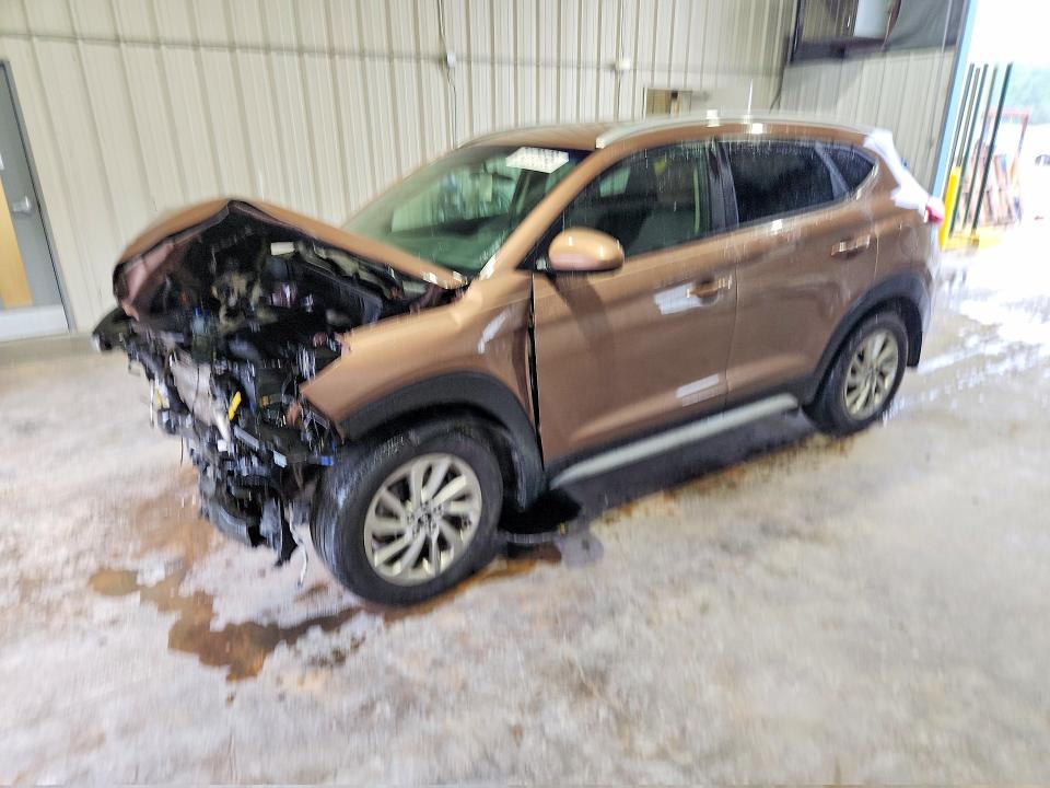 2017 HYUNDAI TUCSON SE - 1