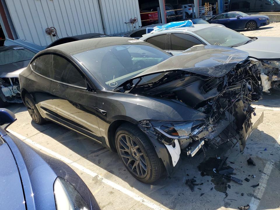2026 TESLA MODEL 3 - 1