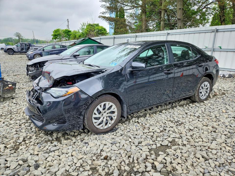 2018 TOYOTA COROLLA LE - 1