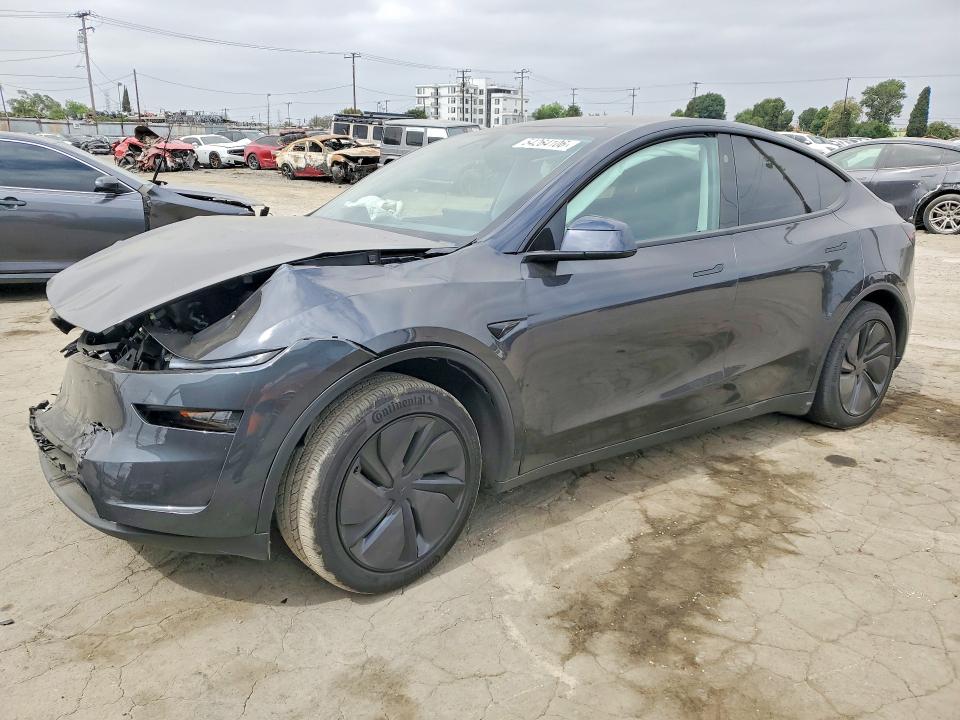 2026 TESLA MODEL Y - 1