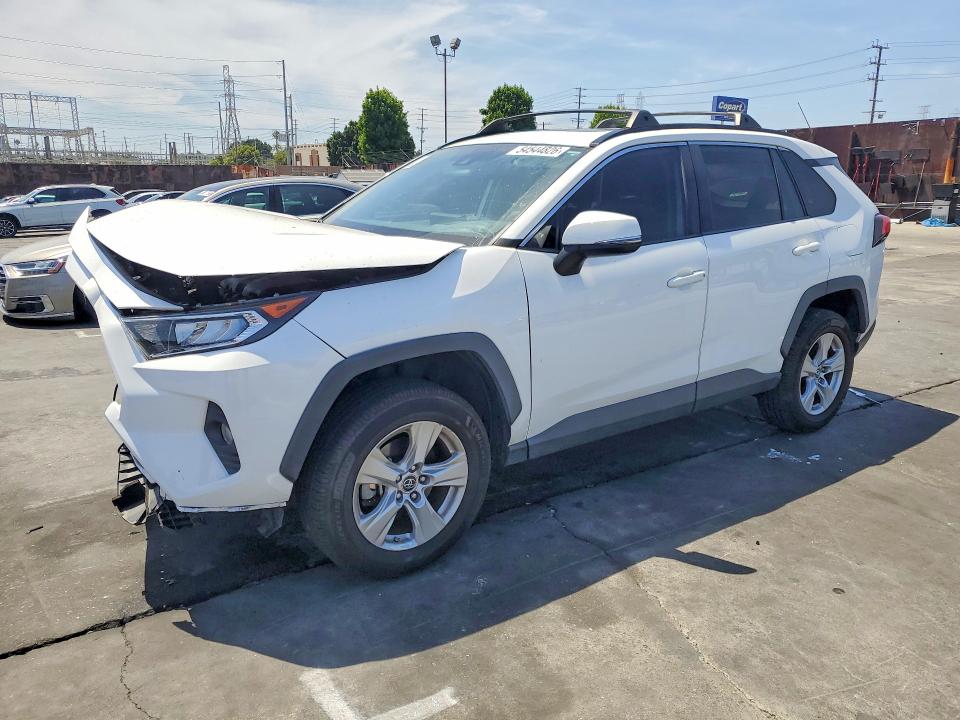 2019 TOYOTA RAV4 XLE - 1