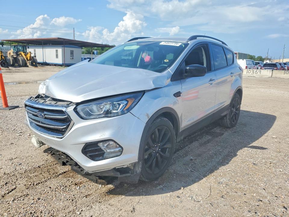 2019 FORD ESCAPE SE - 1