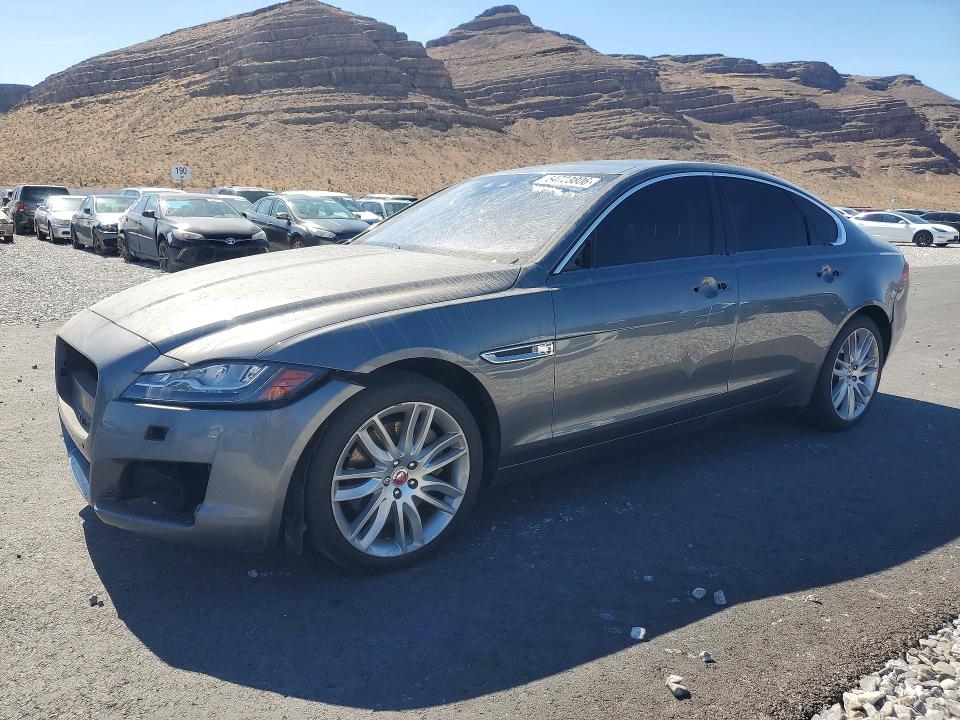 2017 JAGUAR XF PRESTIGE - 1
