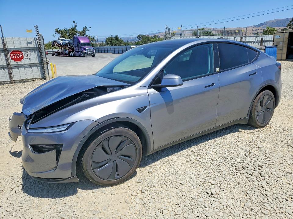 2026 TESLA MODEL Y - 1