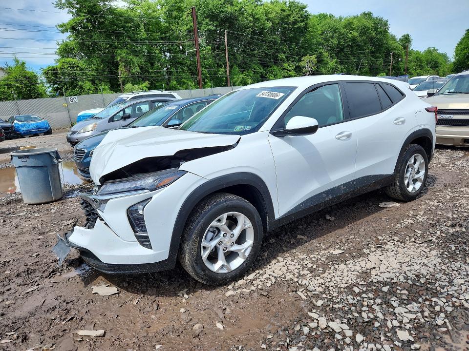 2025 CHEVROLET TRAX LS - 1
