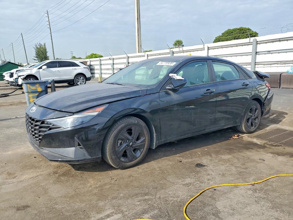 2022 HYUNDAI ELANTRA SEL - 1