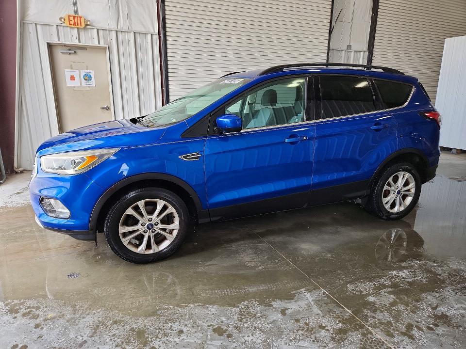 2017 FORD ESCAPE SE - 1