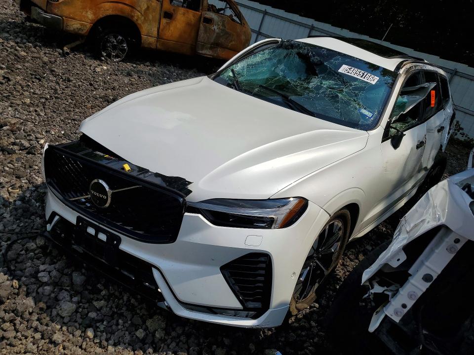 2026 VOLVO XC60 PLUS - 1