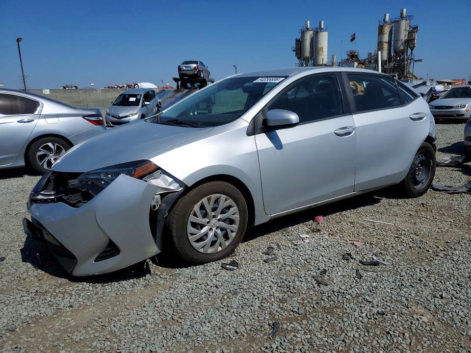 2018 TOYOTA COROLLA LE - 1