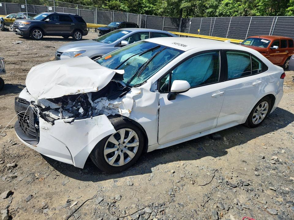 2024 TOYOTA COROLLA LE - 1