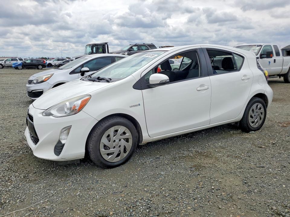 2016 TOYOTA PRIUS C THREE - 1