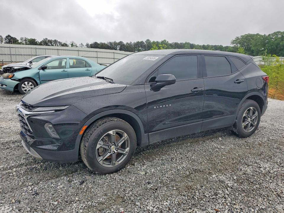2023 CHEVROLET BLAZER 2LT - 1