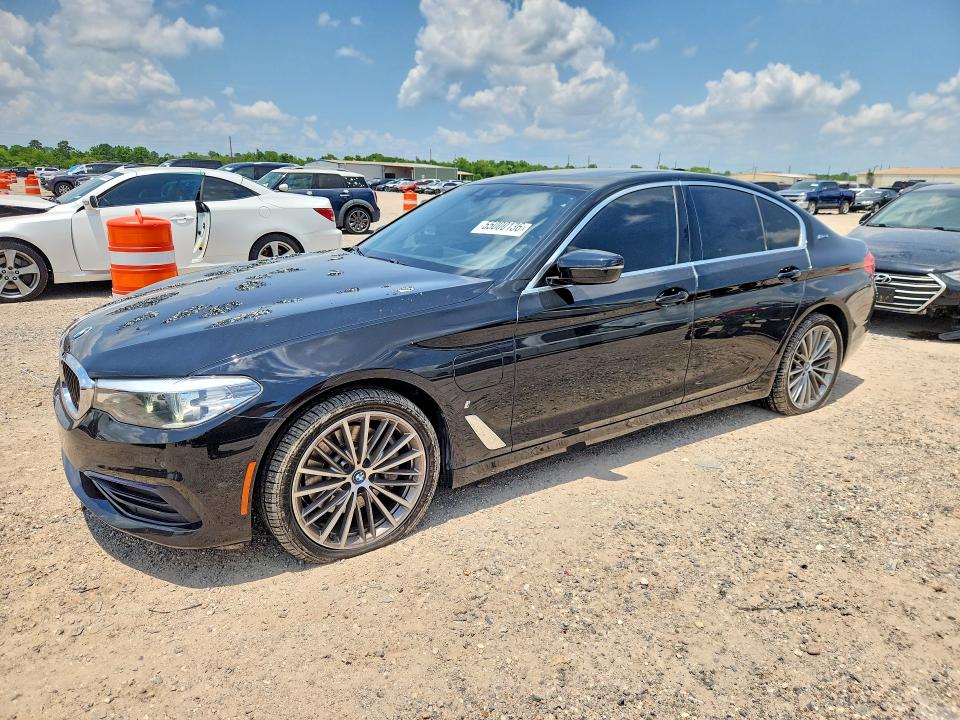 2019 BMW 530E - 1
