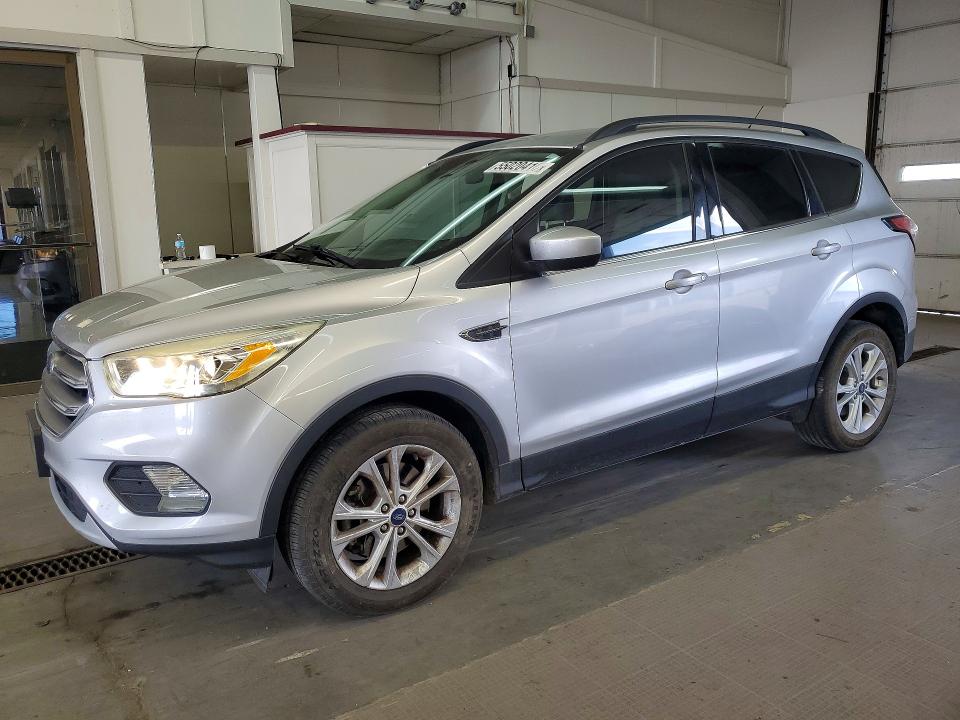 2017 FORD ESCAPE SE - 1