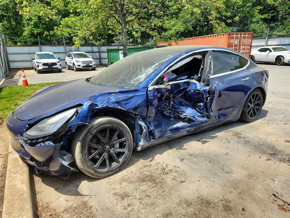 2020 TESLA MODEL 3 - 1