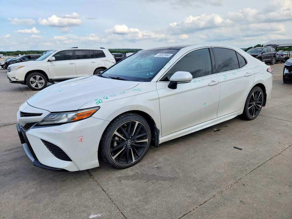 2019 TOYOTA CAMRY - 1